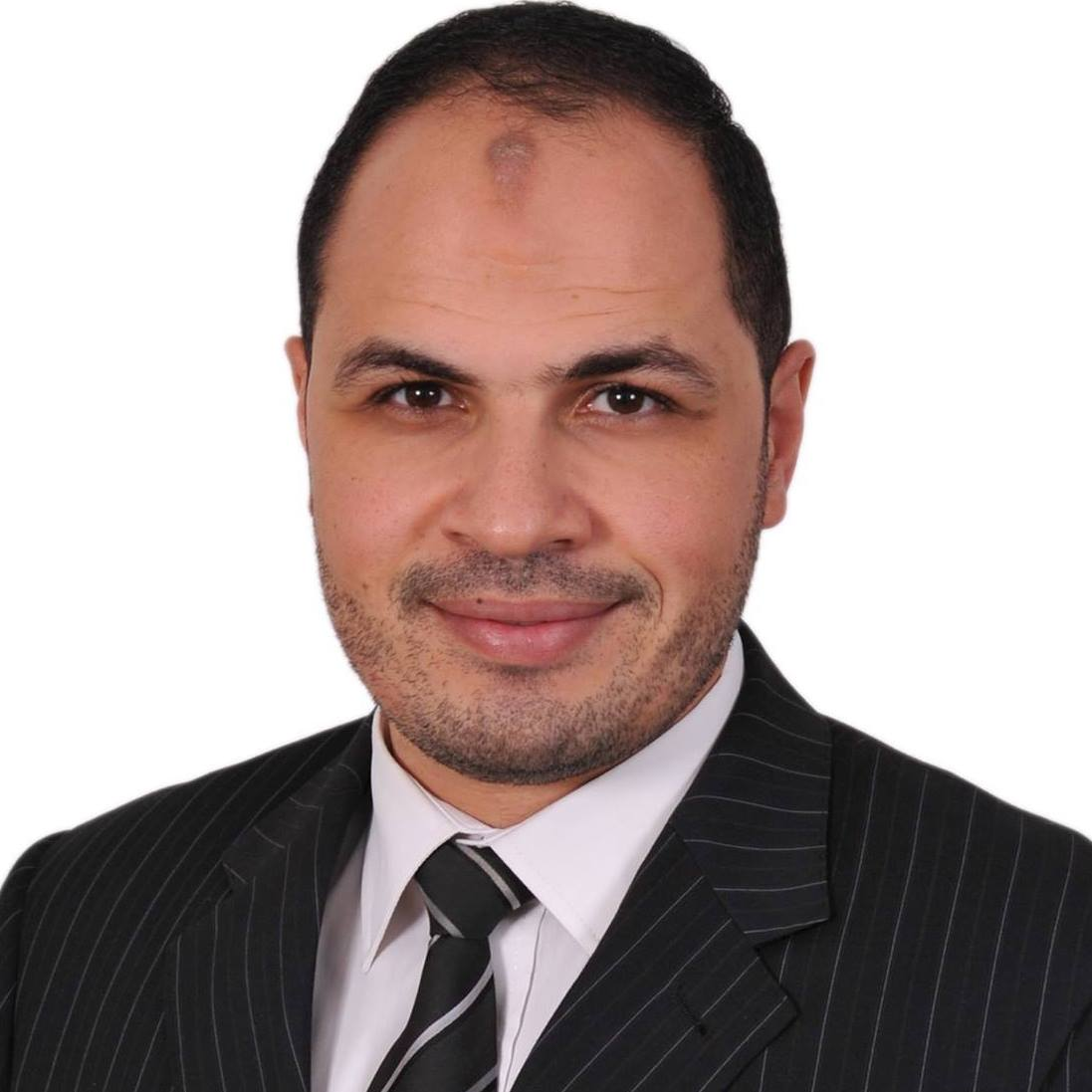 دكتور هاني حسن - استشاري جراحة الصدر في مصر